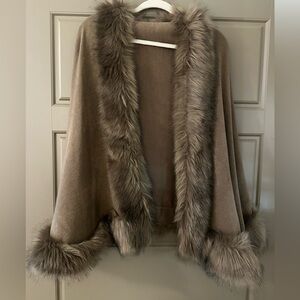 Elegant Brown Faux Fur Trim Cape